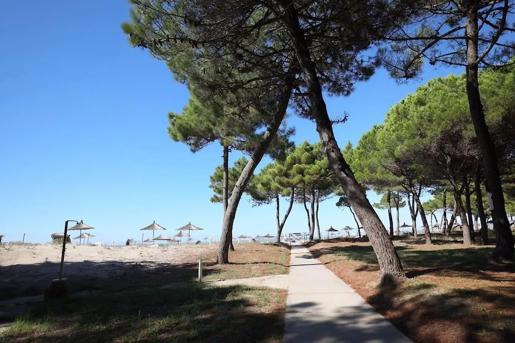Pines Paradise At Blue Laguna Residence Golem  Golem (Tirana)